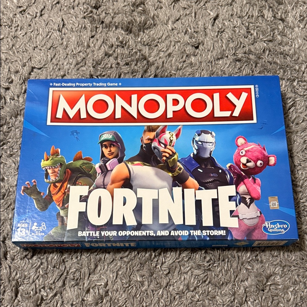 Hasbro Monopoly Fortnite Edition - Blue and Red